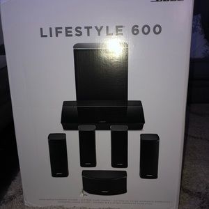 BRAND NEW BOSE Lifestyle 600